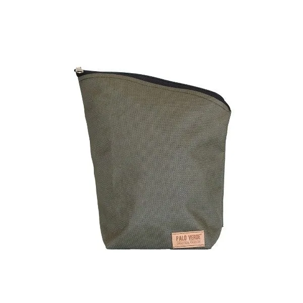Sobre yerbero de tela cordura, impermeable con cierre. chau lata. hasta medio kg de yerba mate. color verde