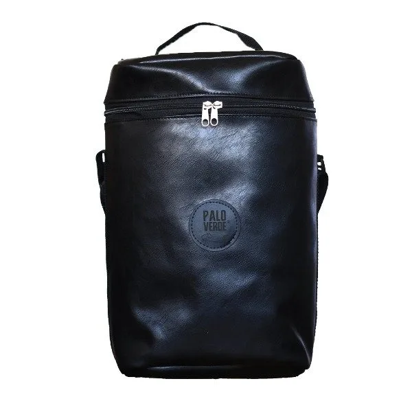 Bolso matero regulable 2 en 1 y morral Palo Verde impermeable eco cuero negro, con espacio para termo grande, yerbera, mate y porta bombilla. La alternativa de equipamiento rutero ideal con envío gratis para quienes buscan accesorios de marcas como Pimiento o Tricera en Argentina. Impermeable y anti golpe