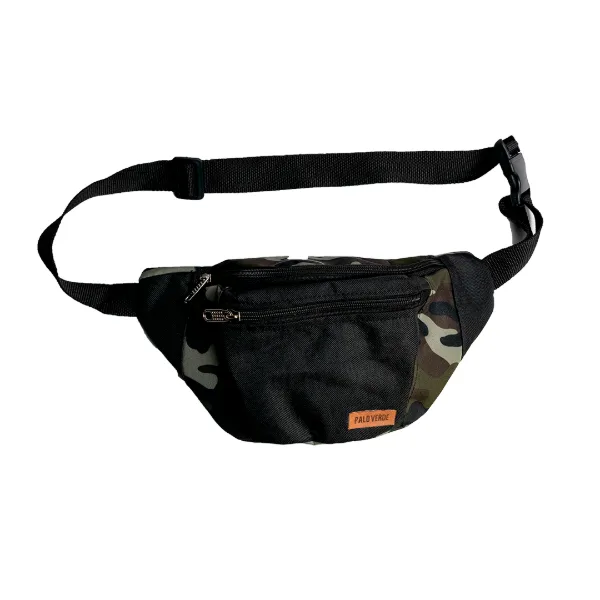 Riñonera urbana impermeable y reforzada Palo Verde con correa regulable. Riñonera de alta resistencia para uso diario en la ciudad, viajes, recitales y paseos con envío gratis en Argentina. color camuflado