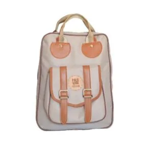 Mochila urbana estilo nórdico impermeable y porta notebook Palo Verde con envío gratis en Argentina. La mejor opción de marroquinería en diseño y calidad, ideal alternativa a marcas como Pimiento o Tricera.
