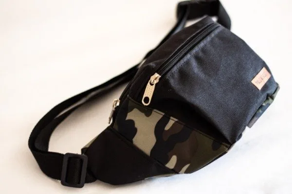 Riñonera urbana impermeable y reforzada Palo Verde con correa regulable. Riñonera de alta resistencia para uso diario en la ciudad, viajes, recitales y paseos con envío gratis en Argentina. color camuflado